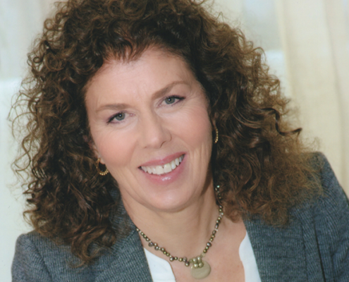 Lynn Israel headshot